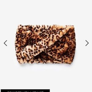 Ann Taylor Cheetah Faux fur Snood NWT